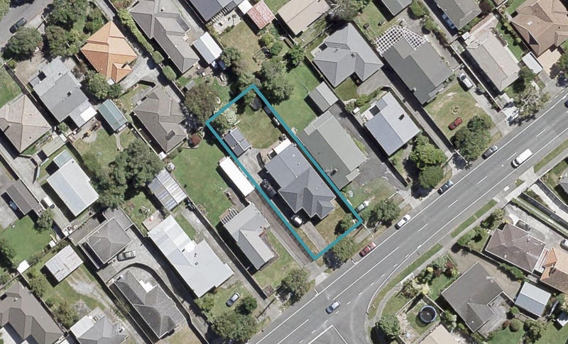 79 Waiwhetu Road, Waterloo, Lower Hutt - Carousel 1