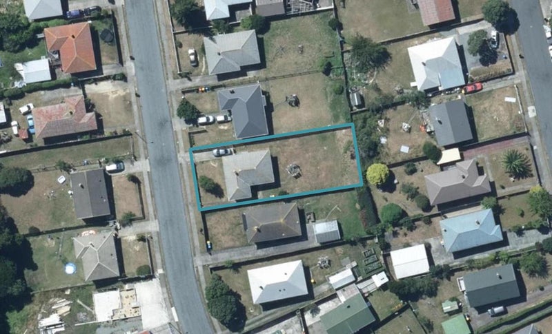 60 Kokiri Crescent, Waitangirua, Porirua - Carousel 1