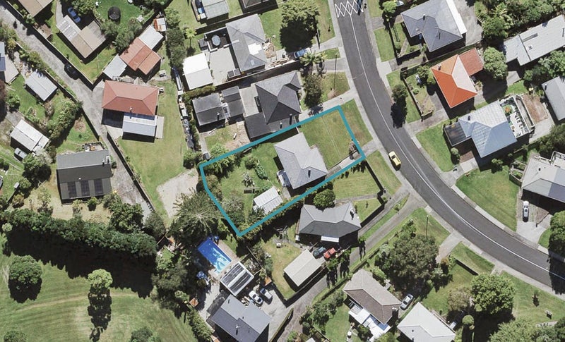 44 Glendene Avenue, Glendene, Auckland - Carousel 1