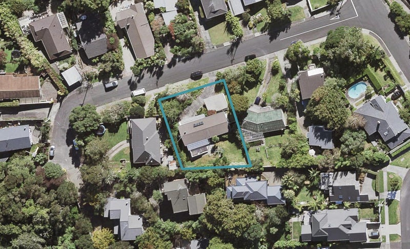 8 Catrina Avenue, Birkenhead, Auckland - Carousel 1
