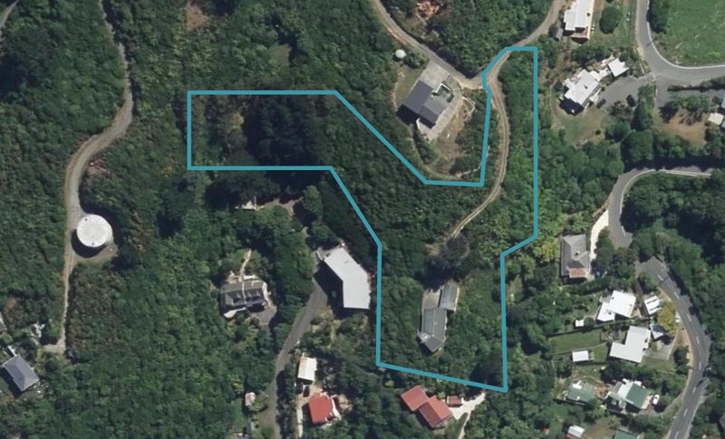 111 Maungaraki Road, Korokoro, Lower Hutt - Carousel 1