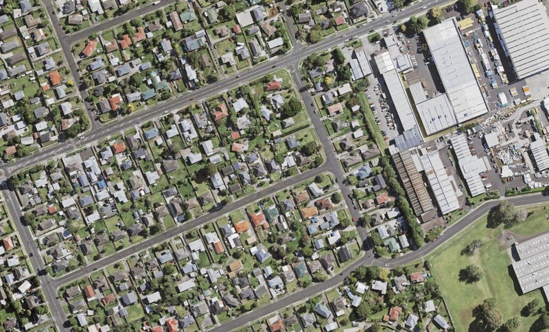 1 Hooks Road, Manurewa, Auckland - Carousel 1