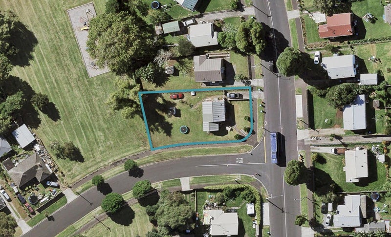 157 Tripoli Road, Point England, Auckland - Carousel 1
