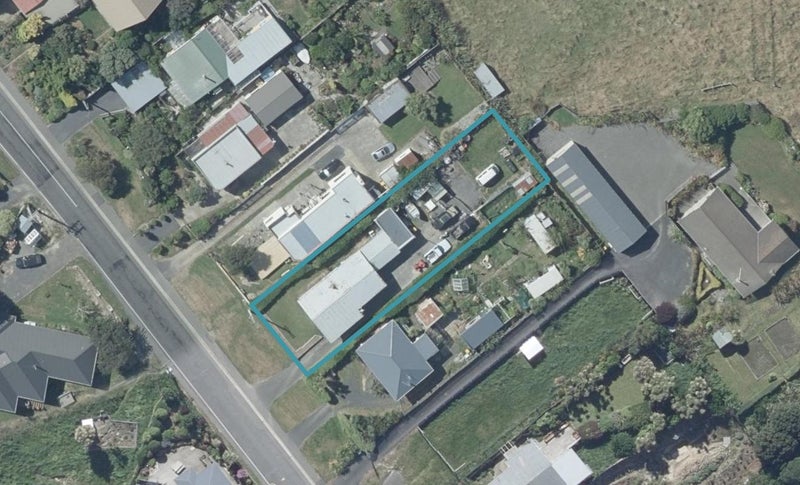 11 Scroggs Hill Road, Brighton, Dunedin - Carousel 1