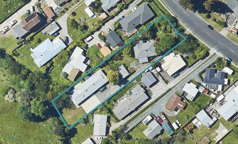 44 Robinson Avenue, Holdens Bay, Rotorua - Carousel 1