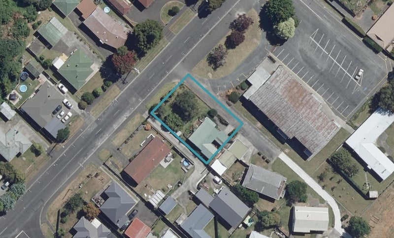 63 Pine Avenue, Melville, Hamilton - Carousel 1
