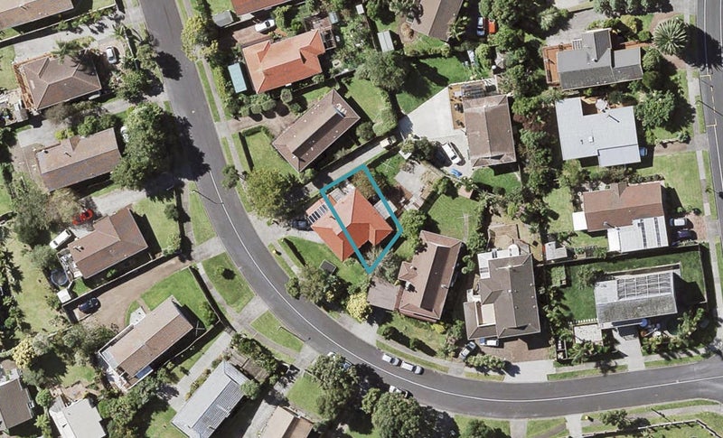 7B Lewisham Street, Highland Park, Auckland - Carousel 1