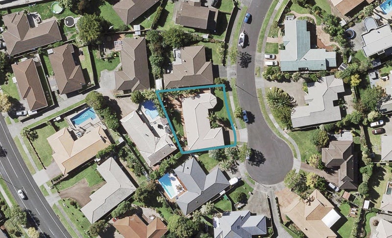 21 Eiger Place, Northpark, Auckland - Carousel 1
