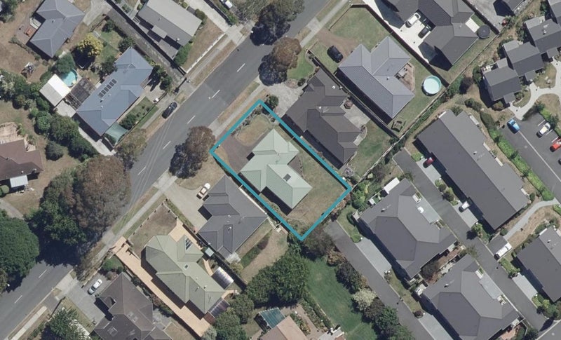 19 Dixon Road, Fitzroy, Hamilton - Carousel 1