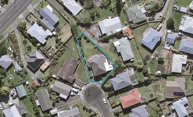 14 LYDFORD Place, Spotswood, NEW PLYMOUTH - Carousel 1