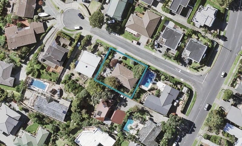 2 Etherege Place, Howick, Auckland - Carousel 1