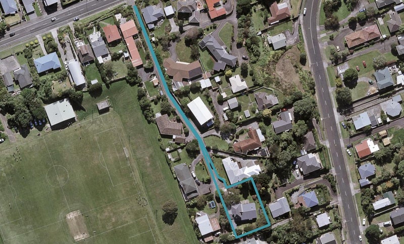 4 Lynmouth Heights, Lynmouth, New Plymouth - Carousel 1