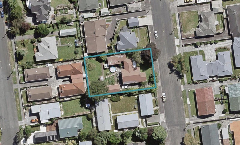 7D Hay Street, Ebdentown, Upper Hutt - Carousel 1