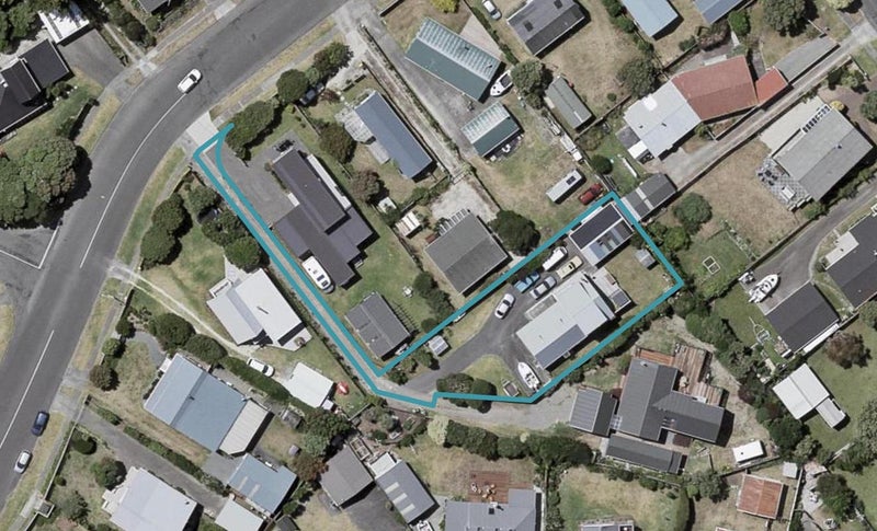 138 Tutere Street, Waikanae Beach, Waikanae - Carousel 1