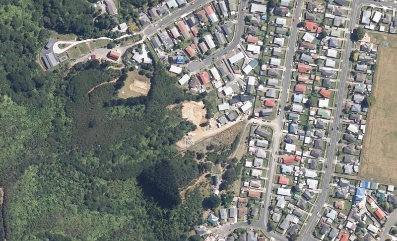 16A Hastings Grove, Wainuiomata, Lower Hutt - Carousel 1
