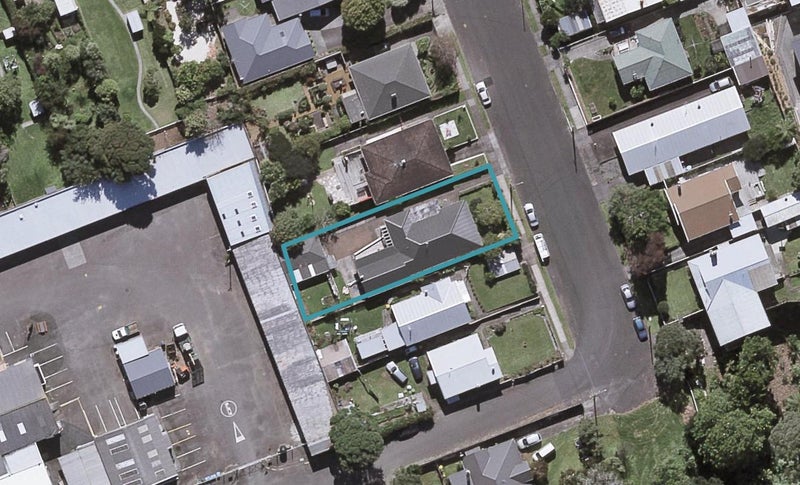 10A Pukenui Street, Strandon, New Plymouth - Carousel 1