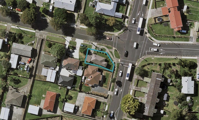 29 Flat Bush Road, Clover Park, Auckland - Carousel 1