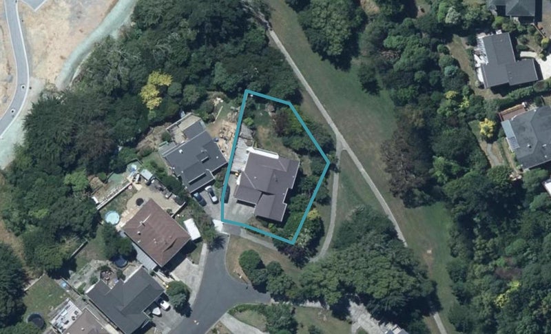 17 Picketboat Lane, Whitby, Porirua - Carousel 1
