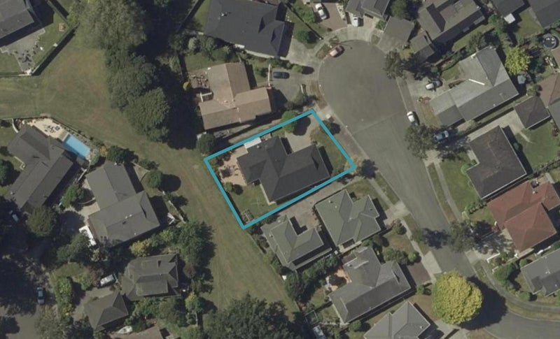 9 Caulfield Place, Awapuni, Palmerston North - Carousel 1