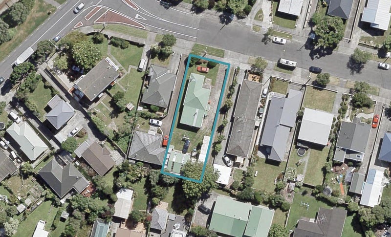 6 Porutu Street, Fairfield, Lower Hutt - Carousel 1