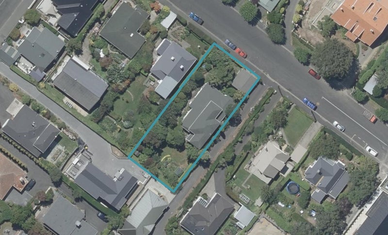 87 Cannington Road, Maori Hill, Dunedin - Carousel 1