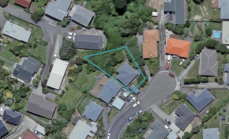 47 Turville Crescent, Newlands, Wellington - Carousel 1