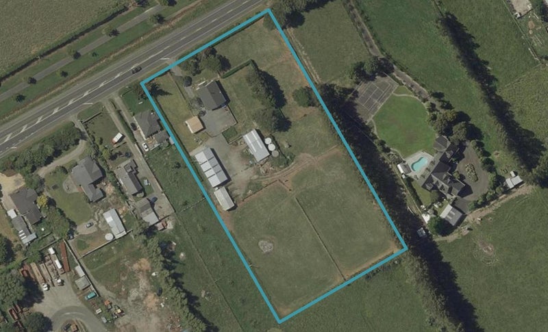 42 Pioneer Highway, Awapuni, Palmerston North - Carousel 1