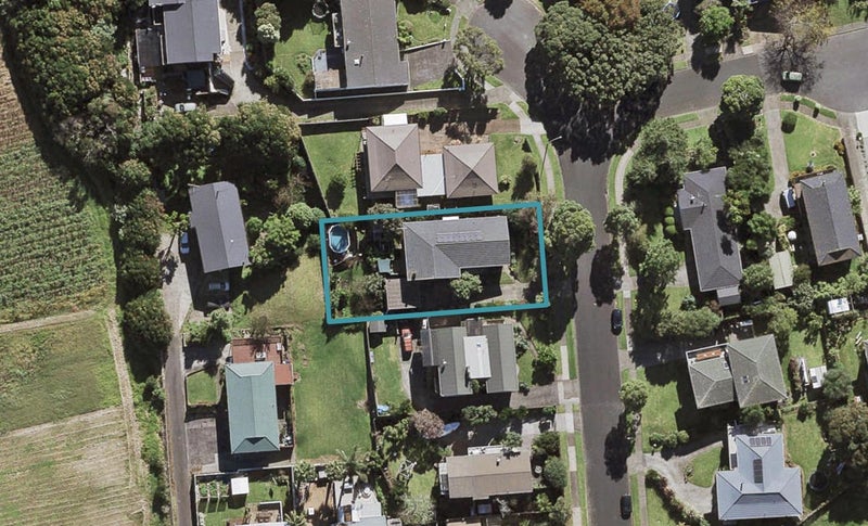 36 Ridgemount Rise, Mangere Bridge, Auckland - Carousel 1