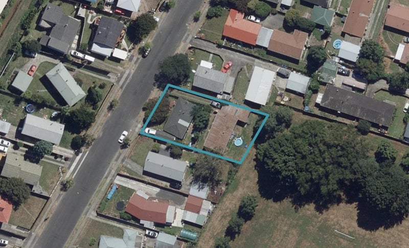 49 Karen Crescent, Dinsdale, Hamilton - Carousel 1