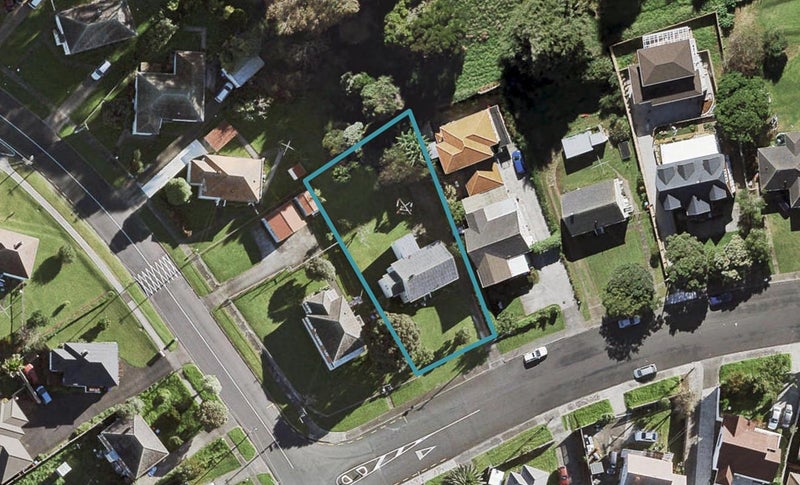 11 Youth Street, Mount Roskill, Auckland - Carousel 1