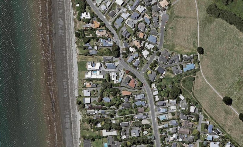 41 Wharemauku Road, Raumati Beach, Paraparaumu - Carousel 1