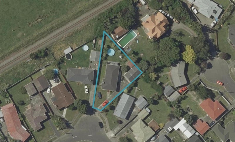 71 Sutherland Crescent, Westbrook, Palmerston North - Carousel 1