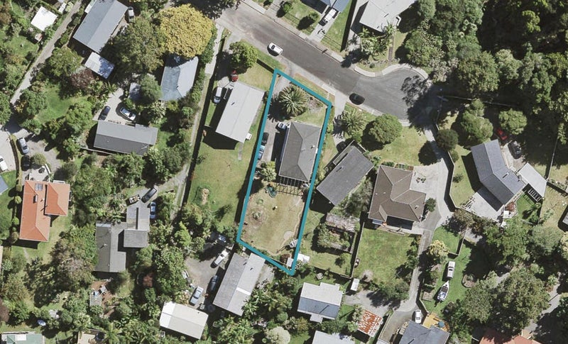 19 Lucinda Place, Glen Eden, Auckland - Carousel 1