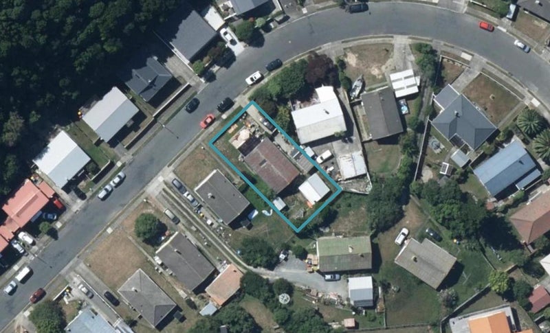 79 Rangituhi Crescent, Takapuwahia, Porirua - Carousel 1