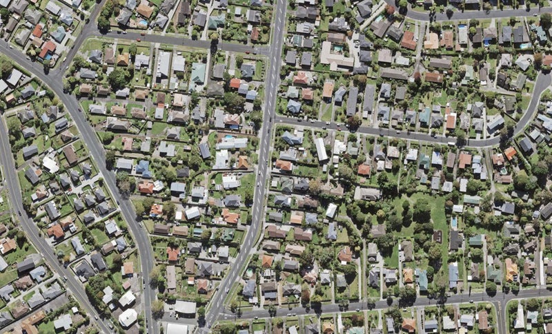 27B Te Atatu Road, Te Atatu South, Auckland - Carousel 1