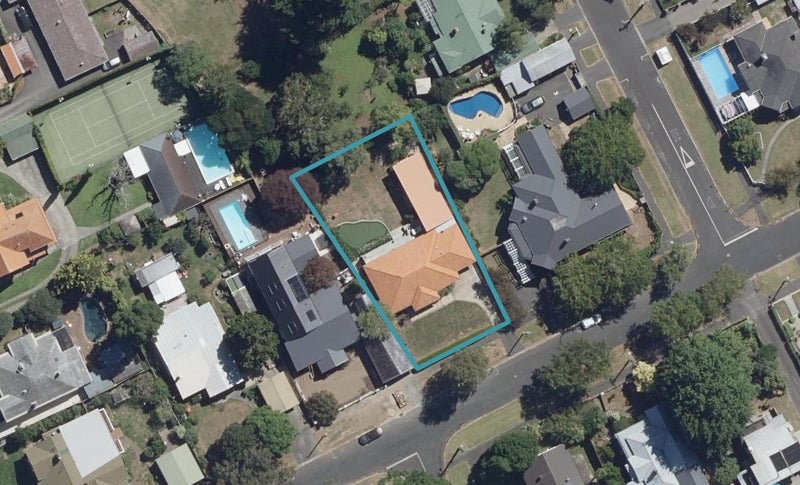 5 Piako Road, Claudelands, Hamilton - Carousel 1
