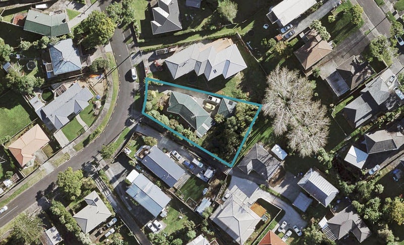 19 Peter Mulgrew Street, New Windsor, Auckland - Carousel 1