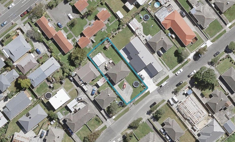 15 Atiawa Crescent, Waiwhetu, Lower Hutt - Carousel 1