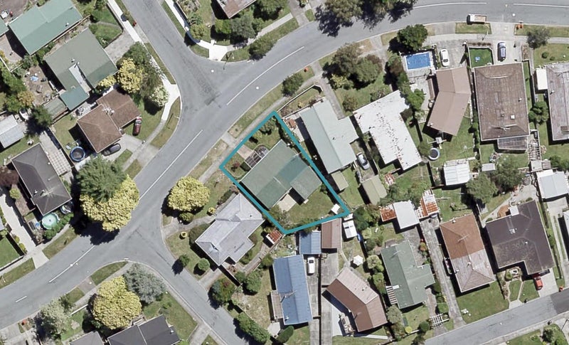 12 Montana Road, Totara Park, Upper Hutt - Carousel 1