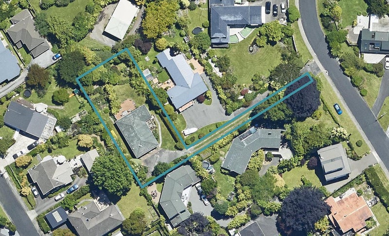 6 Grand Vue Road, Kawaha Point, Rotorua - Carousel 1