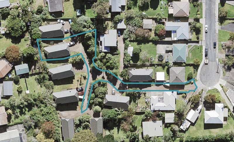 19 Springside Place, New Lynn, Auckland - Carousel 1