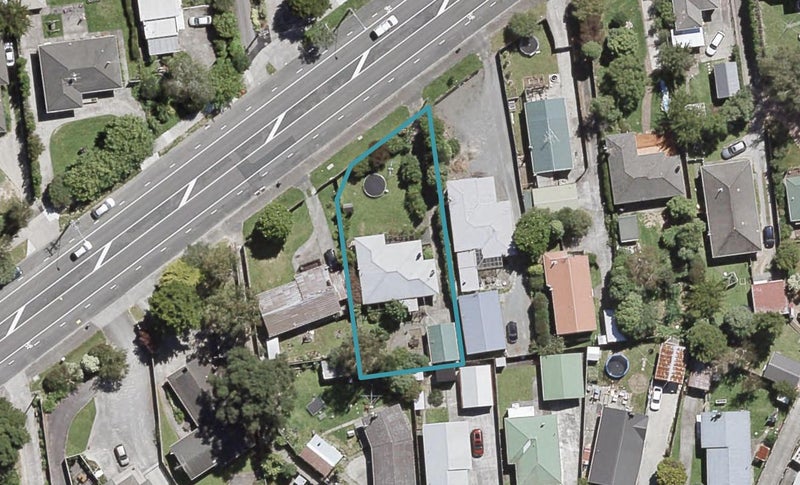 1078 Fergusson Drive, Clouston Park, Upper Hutt - Carousel 1