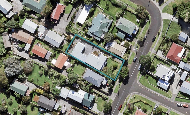 20 Queen Mary Avenue, New Lynn, Auckland - Carousel 1