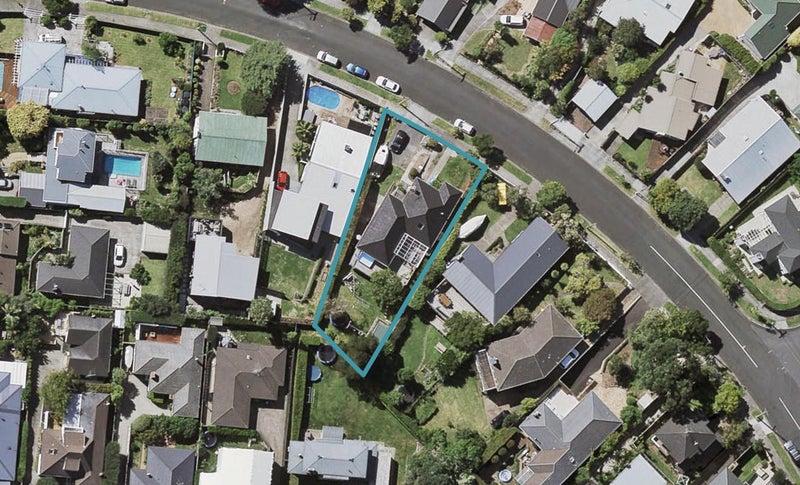 16 Blackett Crescent, Meadowbank, Auckland - Carousel 1