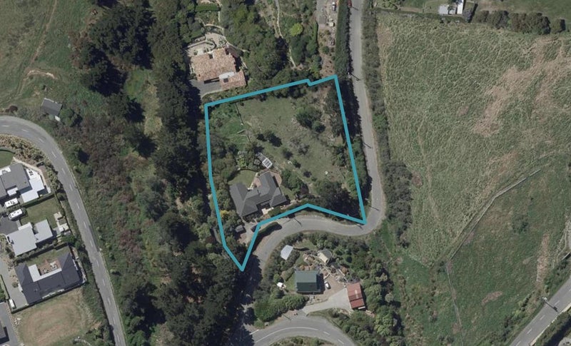 220 Moncks Spur Road, Mount Pleasant, Christchurch - Carousel 1
