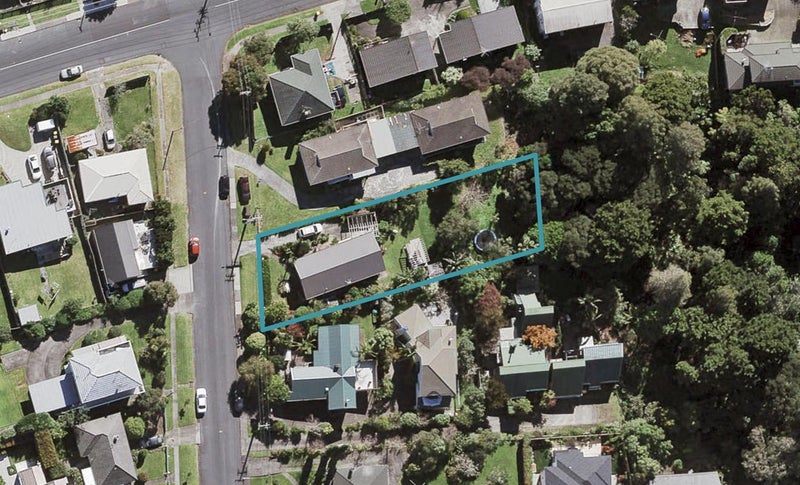 6 Tui Glen Road, Birkenhead, Auckland - Carousel 1