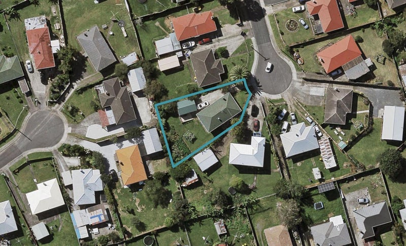 13 Doughty Place, Otara, Auckland - Carousel 1