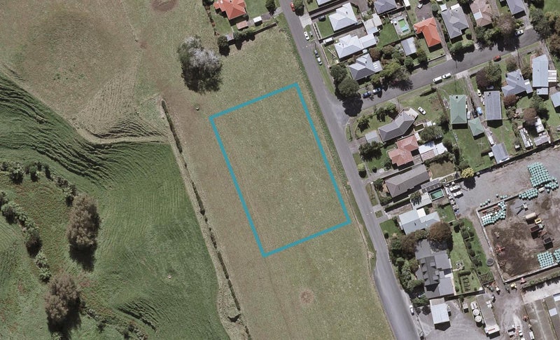 53 Cowling Road, Hurdon, New Plymouth - Carousel 1