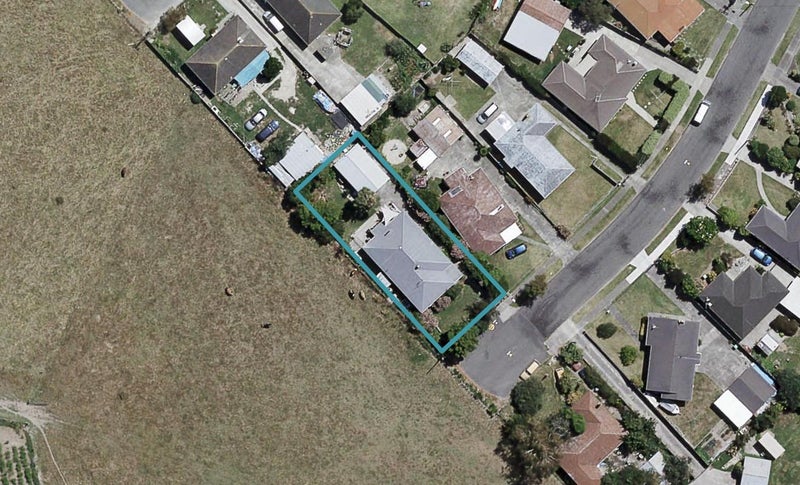 92 Masefield Avenue, Maraenui, Napier - Carousel 1