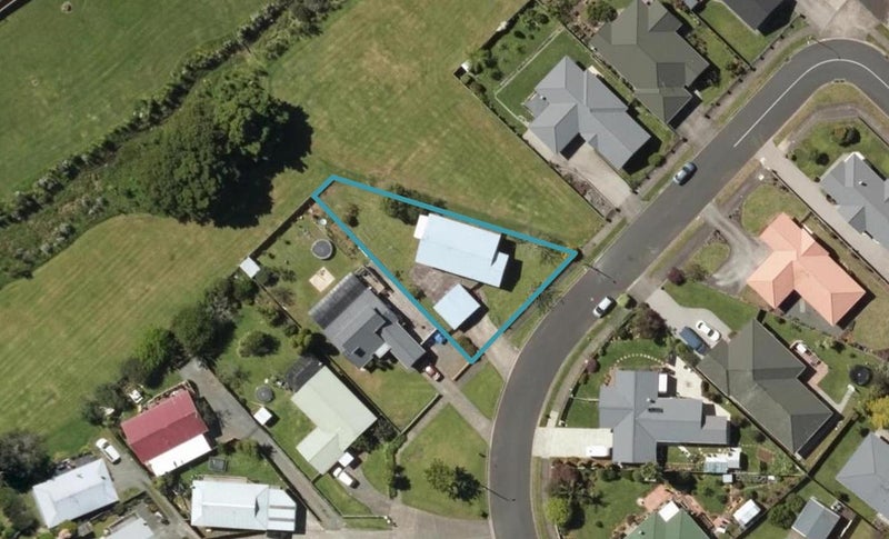 27 Amber Drive, Tikipunga, Whangarei - Carousel 1